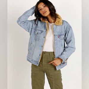 Levi's Oversized Reversible Faux Fur Trucker Quilted Bohemian Denim Jacket